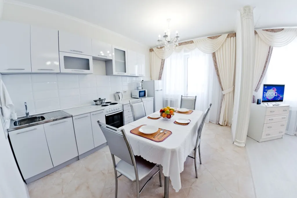 Светлая классическая студия в центре