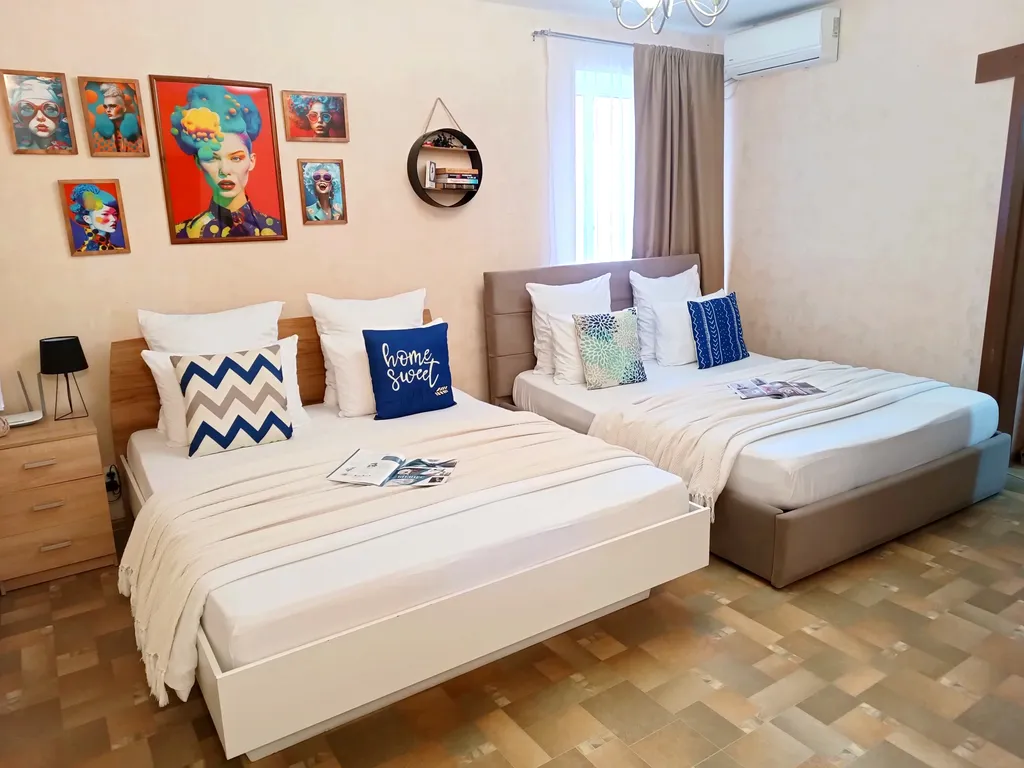 Квартира Просторная студия с двумя кроватями — аренда посуточно в Волгоград