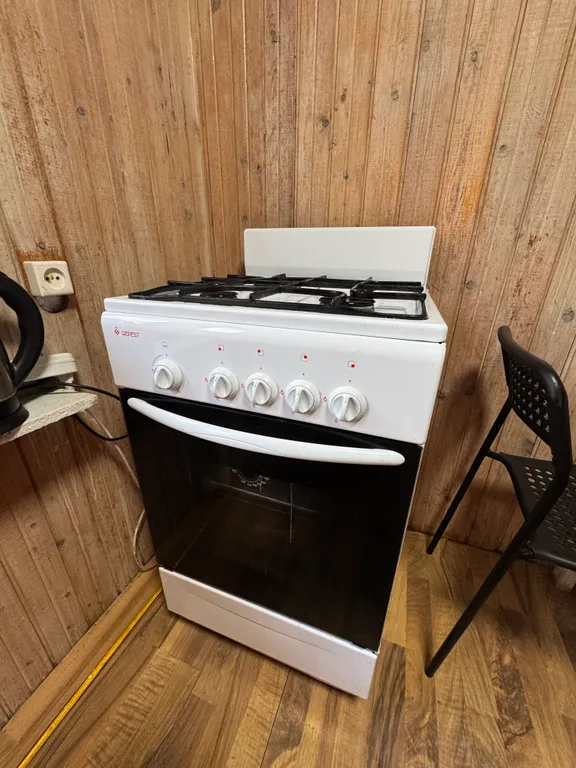 Ретро-дача с баней на берегу лесного озера