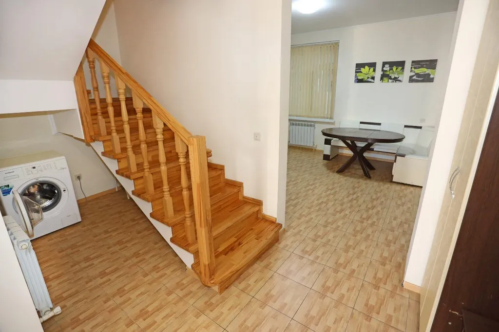 5-комнатный Дом