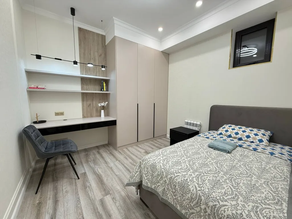 Tour Lumiere in Bay Tash Tower