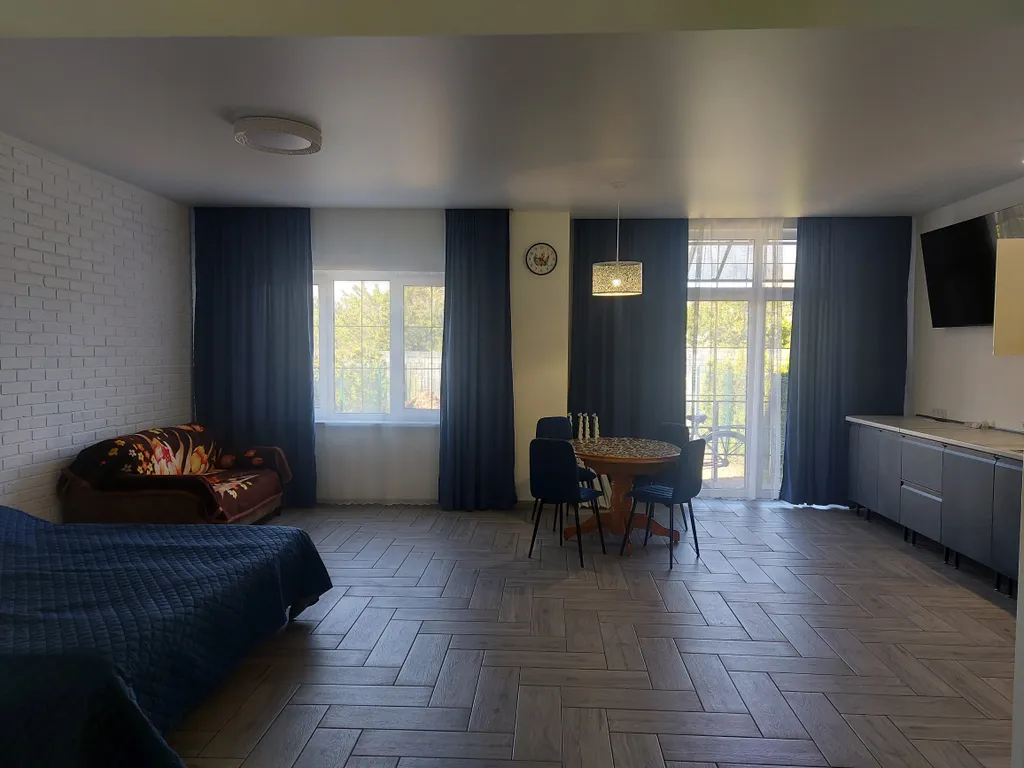 Студия на 1 эт. таунхауса у моря, рядом с казино (+ мангальная зона)