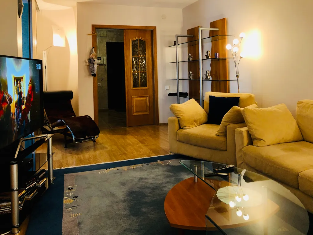 Квартира-люкс в центре у метро филармонии ЦУМа рынка