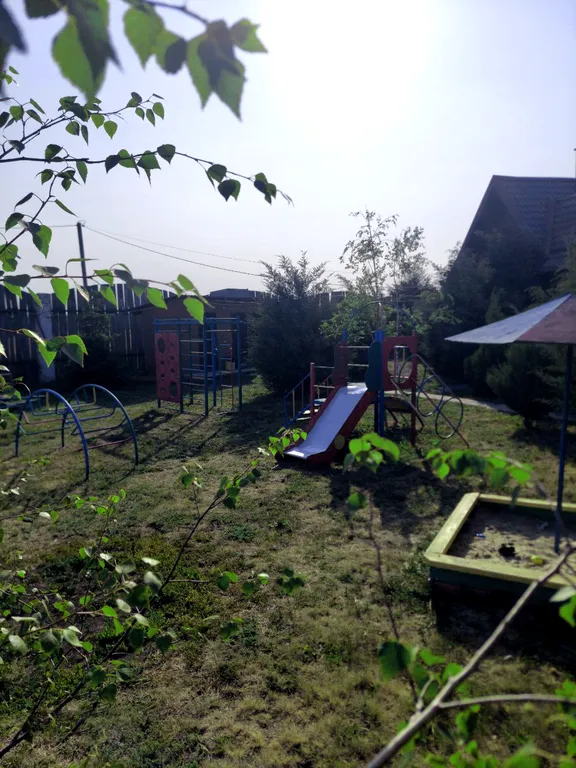 Коттедж с камином