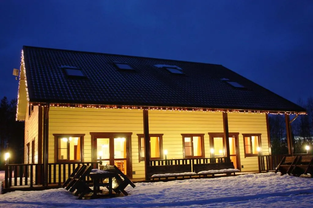 Коттедж Коттедж 4 спальни на берегу реки — Лодейное Поле