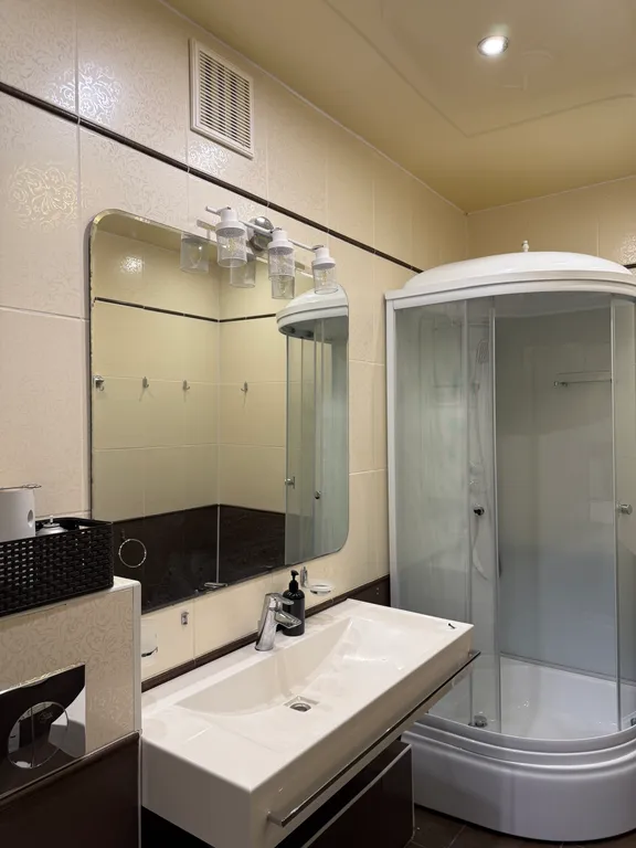 Золотая набережная напротив Кремля