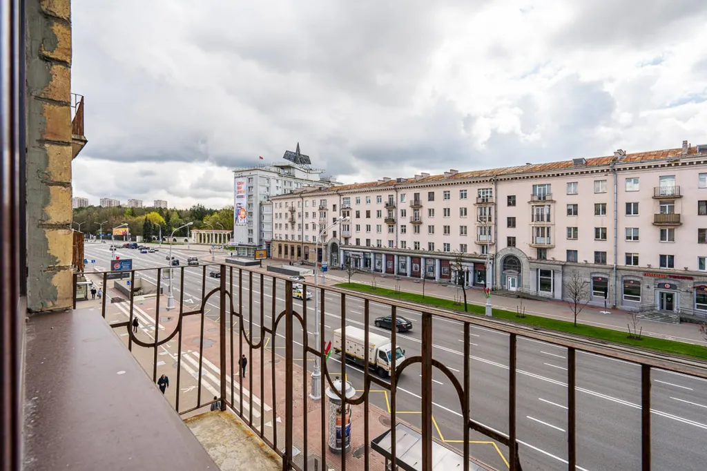 Квартира Продвинутая квартира с балконом у метро класса lux — Минск