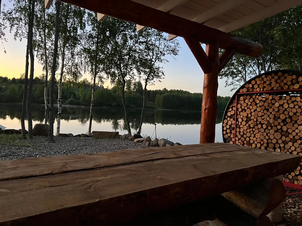 Уютный A-Frame в лесном массиве на берегу реки