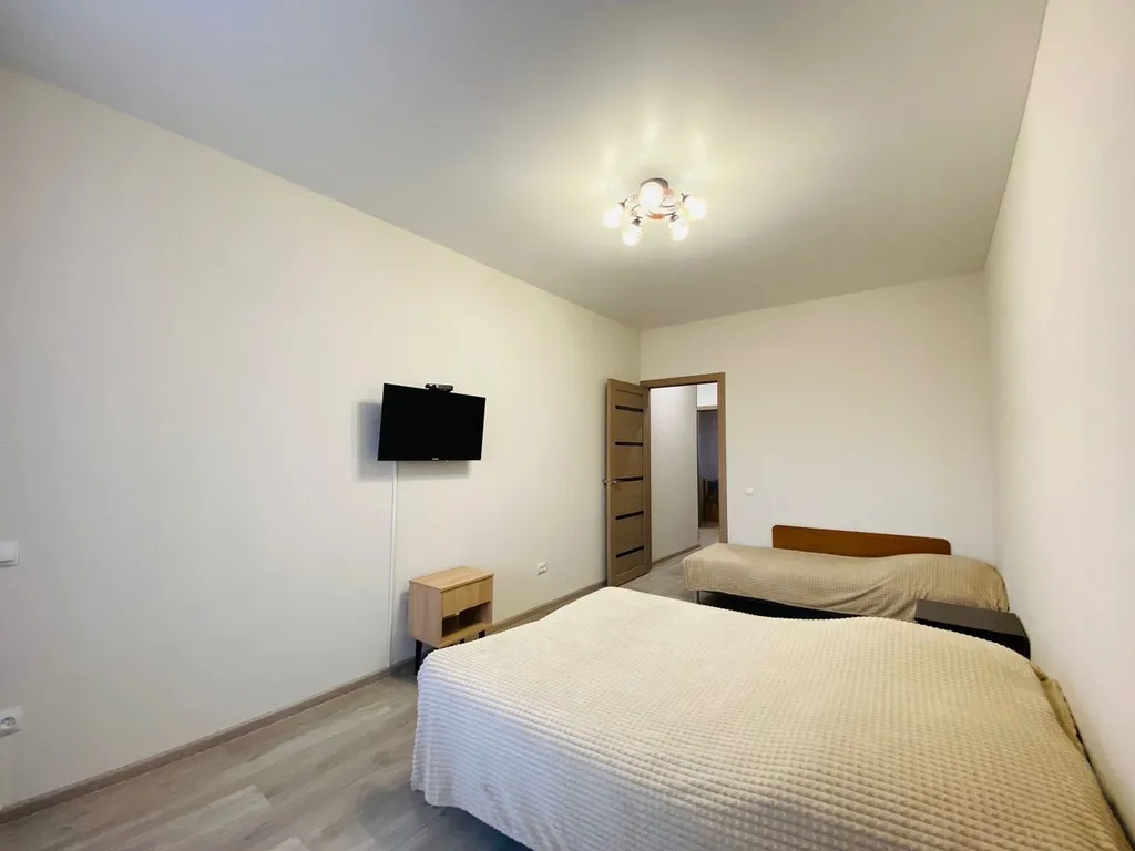 Просторная квартира с евроремонтом рядом с Дворцом Спорта