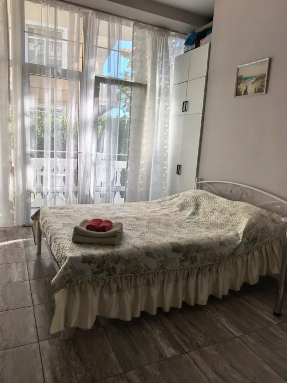 Студия с видом на море