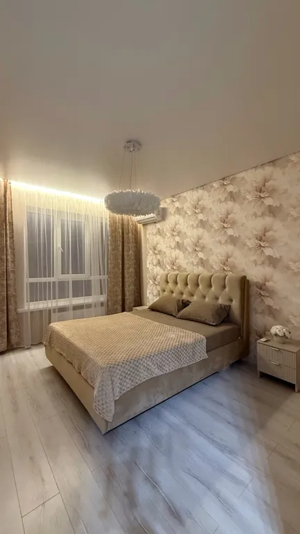 Шикарная квартира с видом на парк и Азовское море