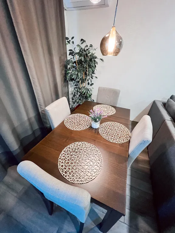 Великолепная просторная двухкомнатная квартира