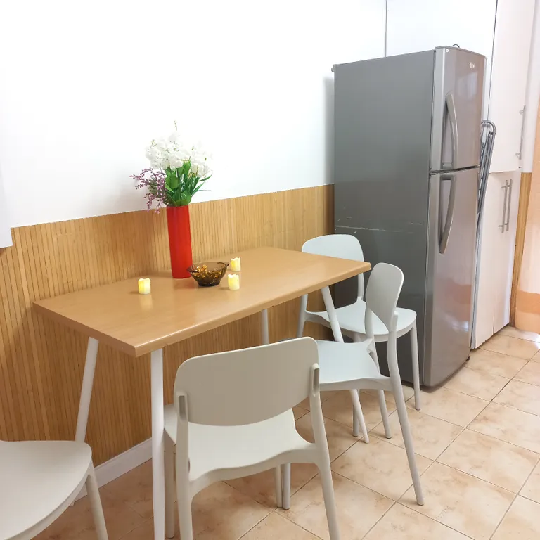 Дом с двориком и мангалом, рядом с песчаным пляжем