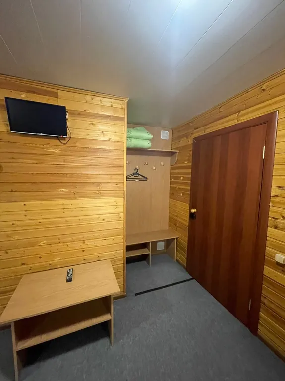 Гостевой дом для большой компании на берегу озера