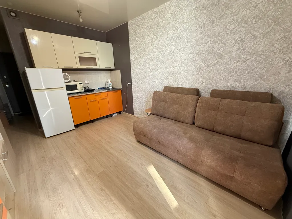 Студия - диван, стиралка холодильник, СВЧ, водонагреватель