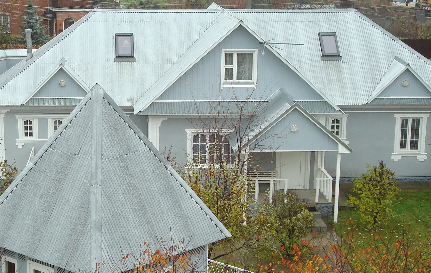 фасад дома вид с южной стороны