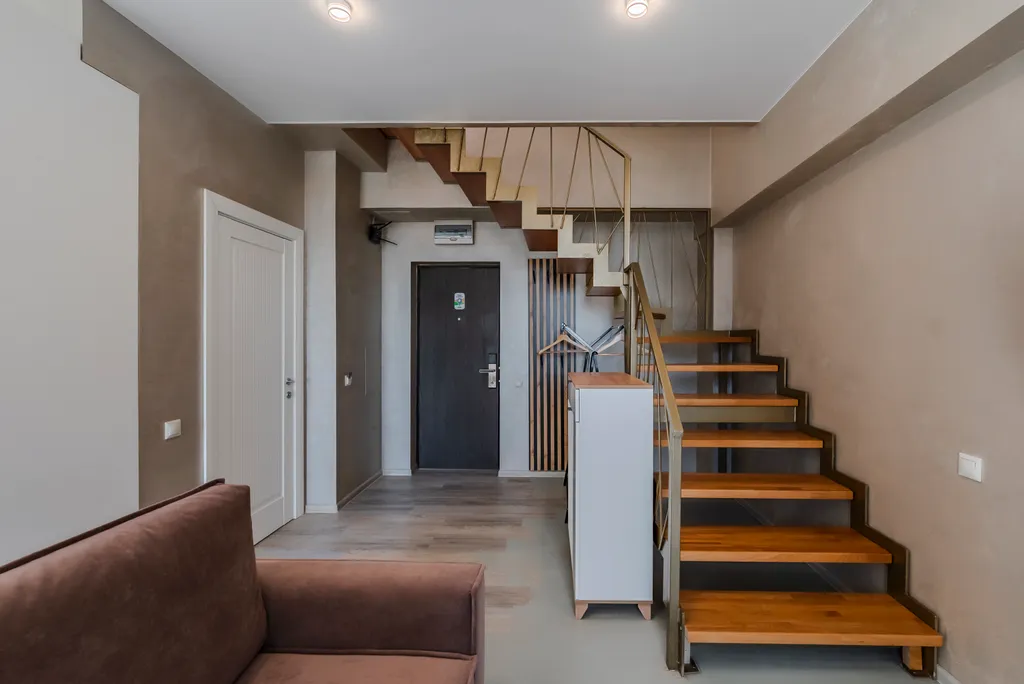 Двухэтажный апартамент с круглогодичным бассейном и залом