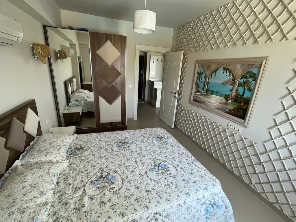 Апартаменты в элитном комплексе Липарис 7