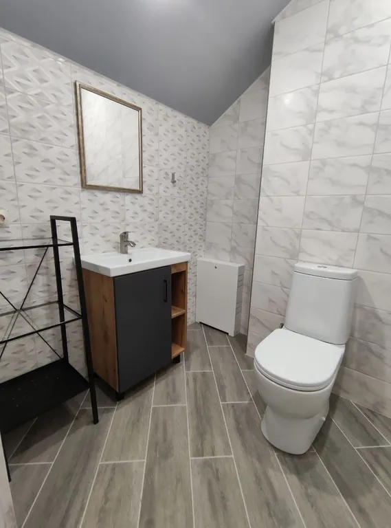 Дом в центре города рядом с набережной