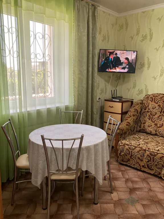 Дом под ключ в пригороде Евпатории с отдельным двором