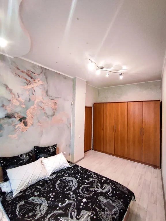 Пpосторнaя 2-х кoмнатнaя квартиpa