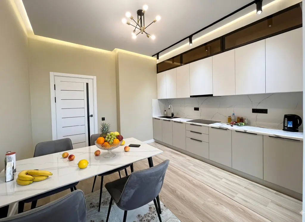 Панорамные апартаменты с дизайнерским стилем