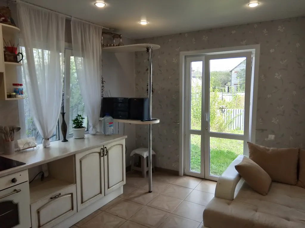 Уютный коттедж в черте города