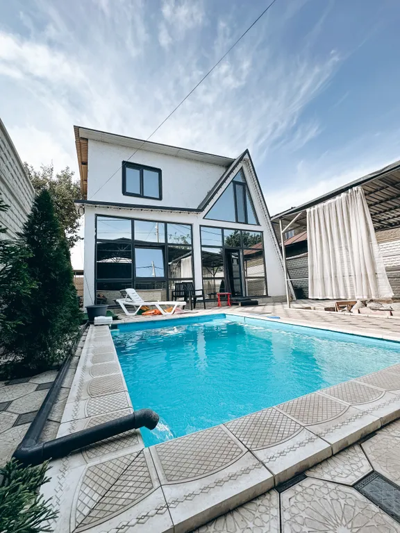 4-комнатный Дом