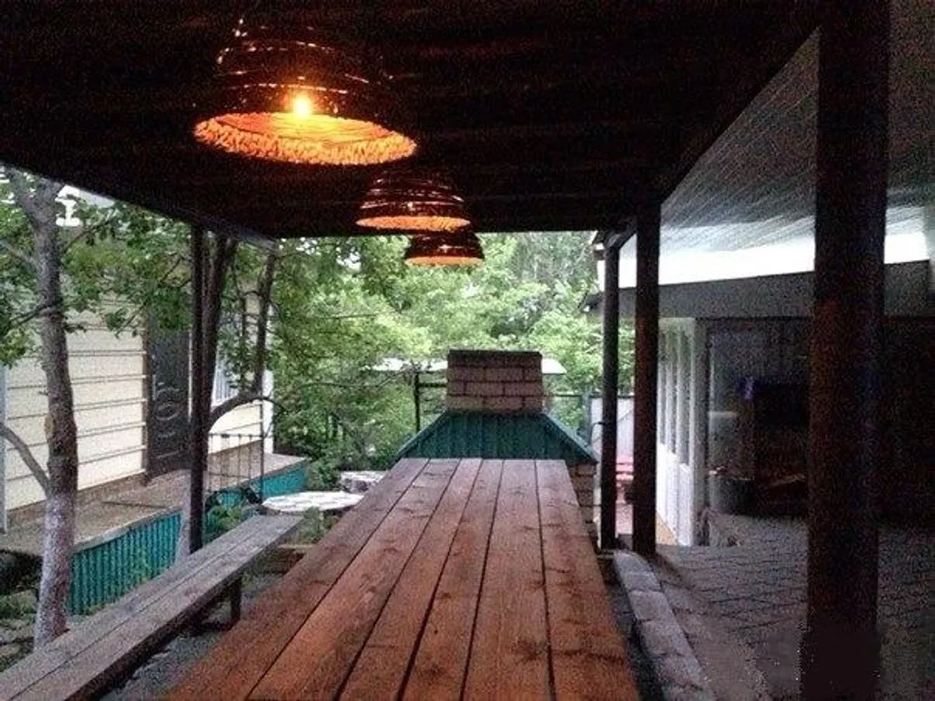 Уютный тёплый домик у леса и озера Шершни