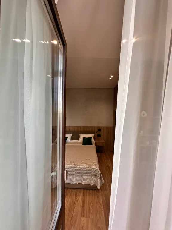 Апартаменты с балконом в центре курортной зоны