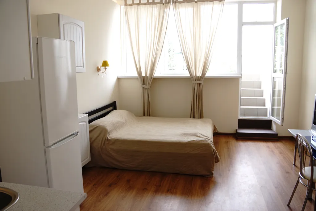 Небольшой двухместный номер на 3 этаже с террасой с видом на море