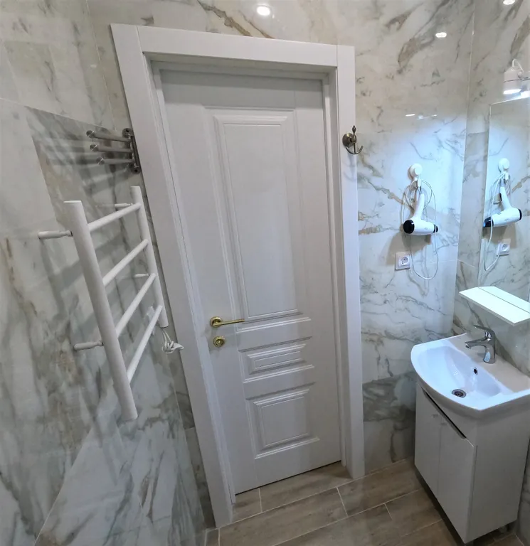 Студия с видом на горы