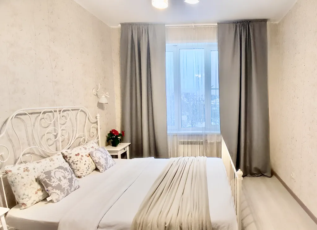 В тишине, и в людях