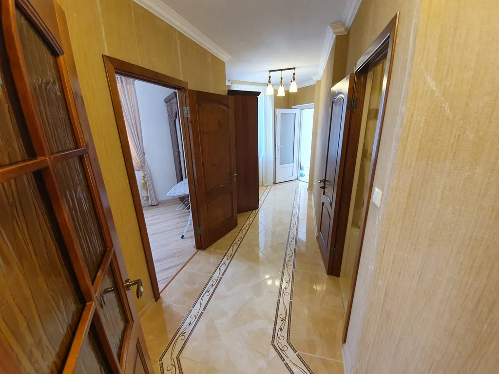 Жилье со своей кухней в частном секторе возле кинотеатра ракета