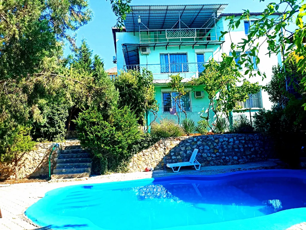 Песок и море