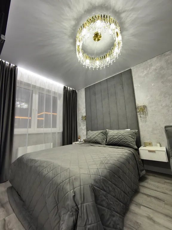 Квартира премиум-сегмента класса люкс, евро двушка