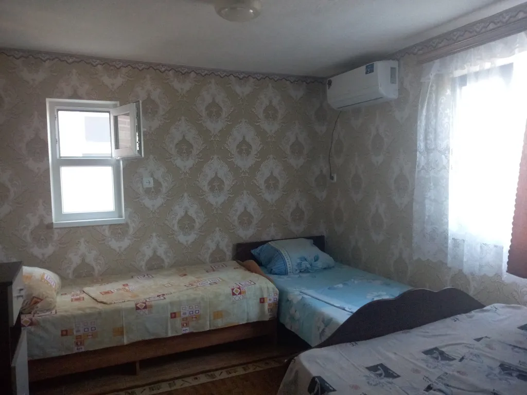 Коттедж Уютный номер рядом с морем — аренда посуточно в Должанская