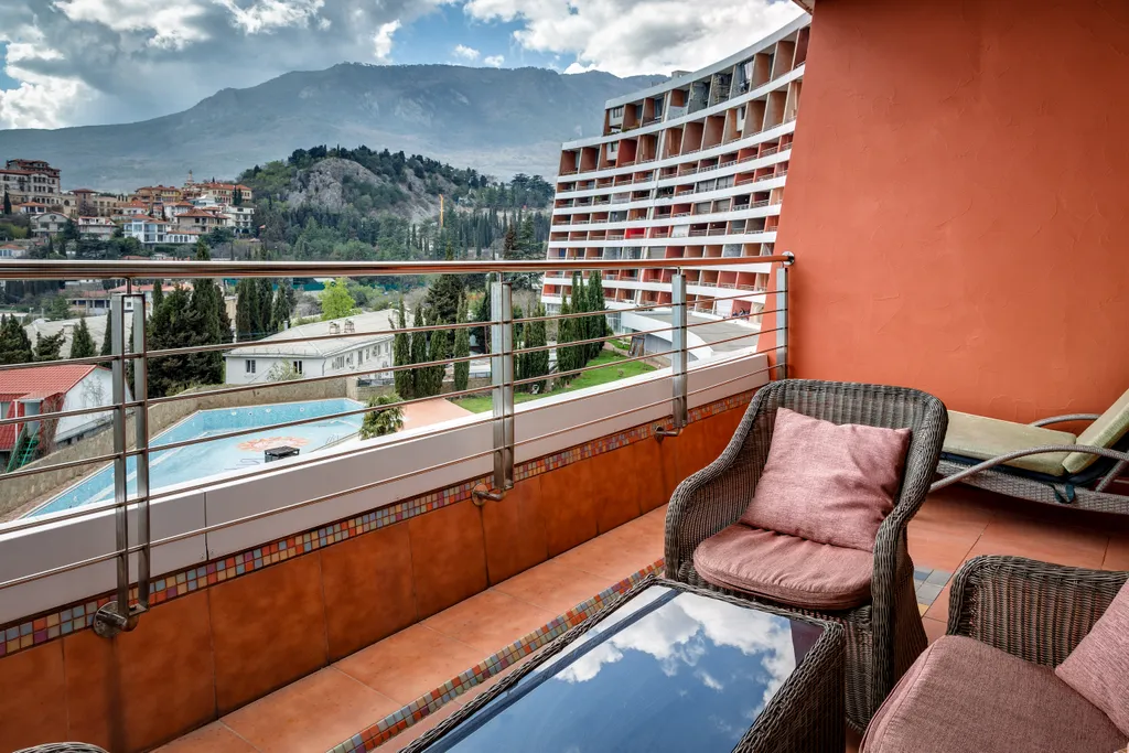 Двухкомнатная квартира с видом на море в современном ЖК