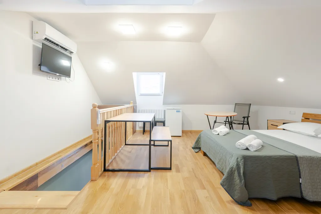 Guli of Tbilisi, Дуплекс с видом на реку в историческом центре города