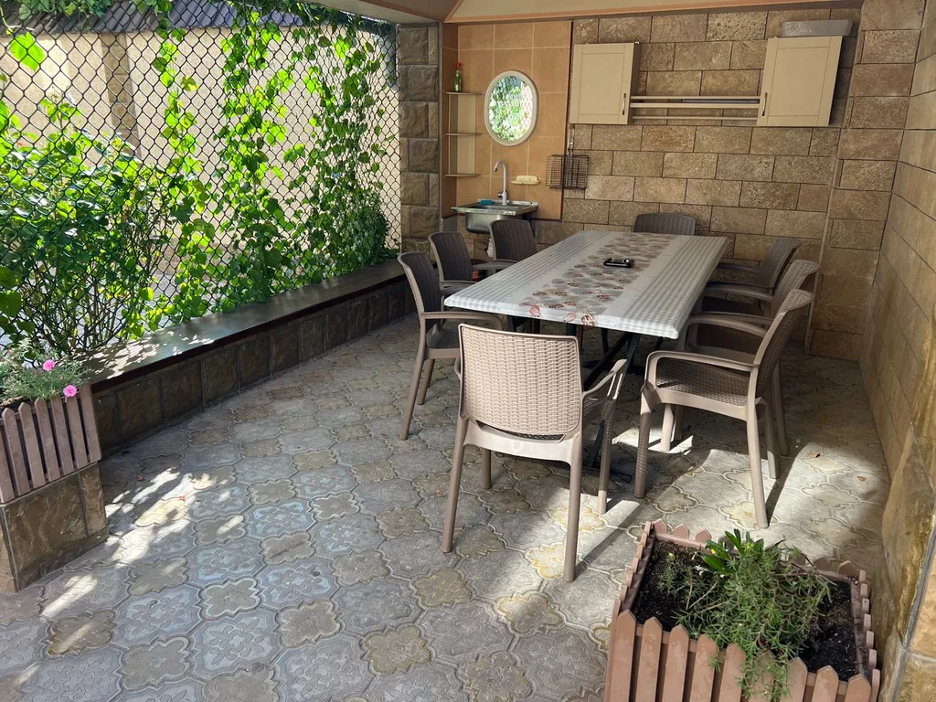 Уютный дом в старом городе