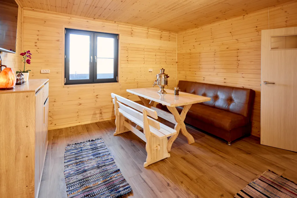 Уютный двухэтажный дом