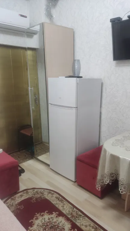 Около Нарзанной галереи и санатория Луч