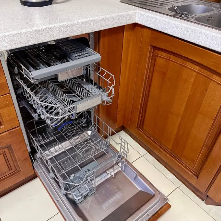 Просторная двухуровневая квартира с джакузи