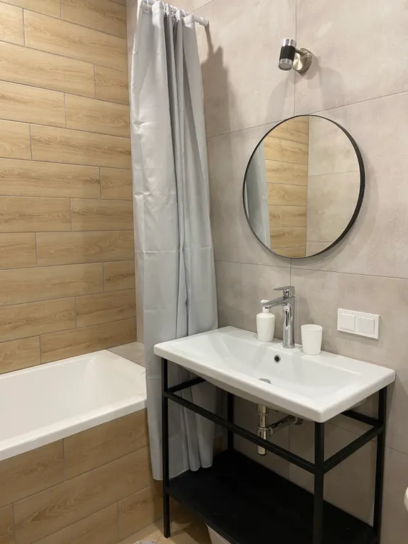 Квартира Уютная стильная квартира с дизайнерским ремонтом и выходом во двор — Светлогорск