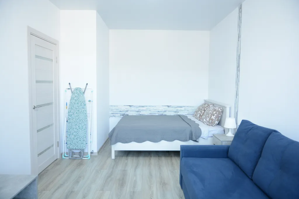 1к между морем и Кипарисовым озером