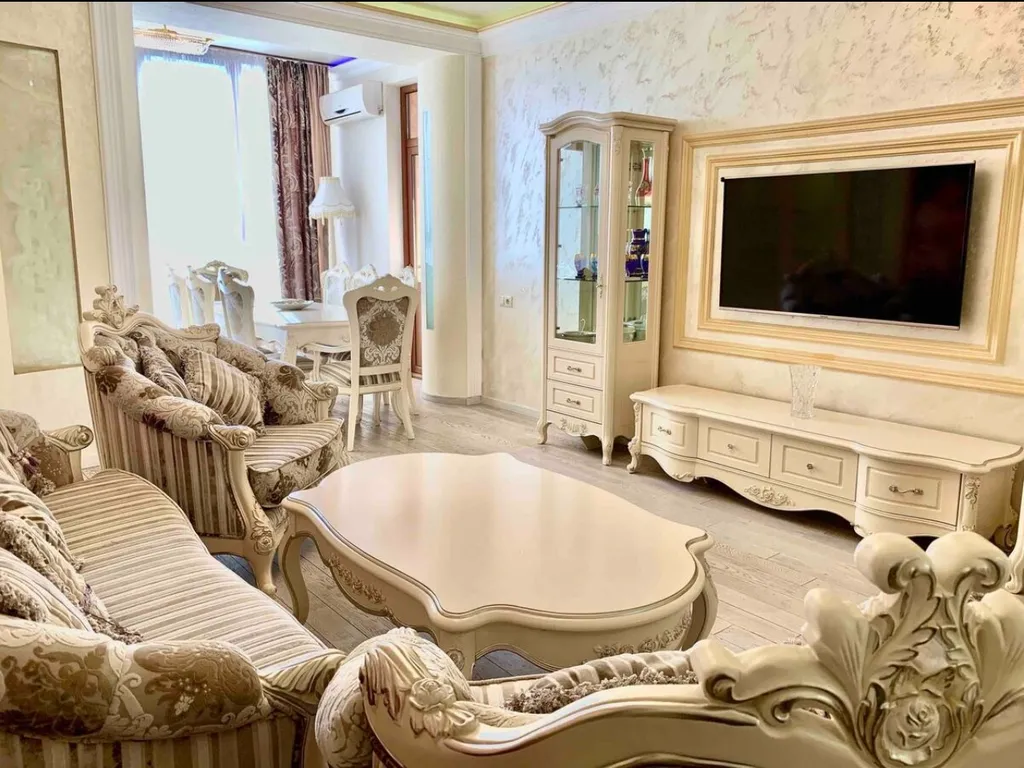 Шикарная квартира в самом центре — аренда посуточно в Ереван