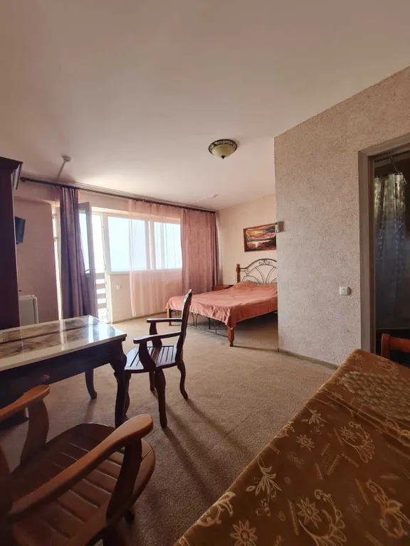 Квартира Квартира Четырёхместный номер полулюкс с видом на море — Курортное (Феодосия)