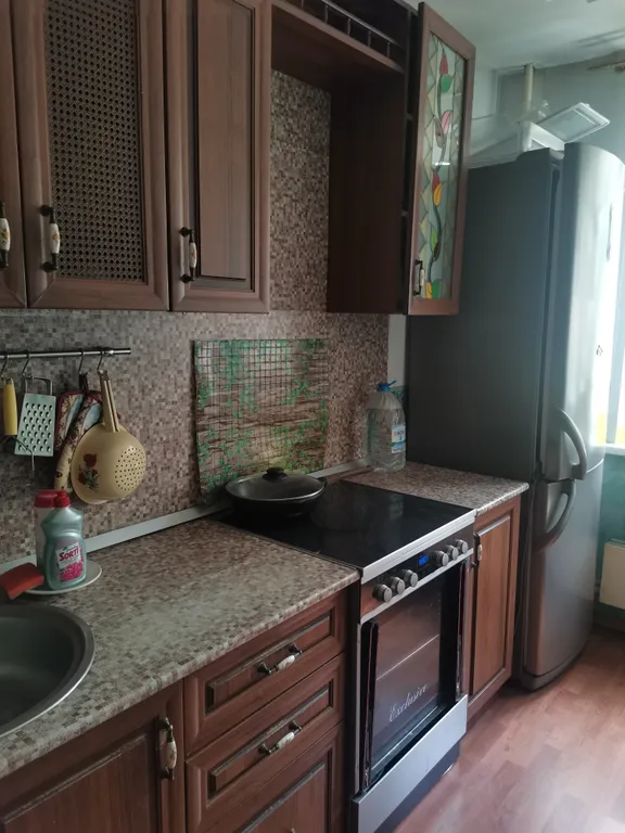 Трёхкомнатная на Каштаке