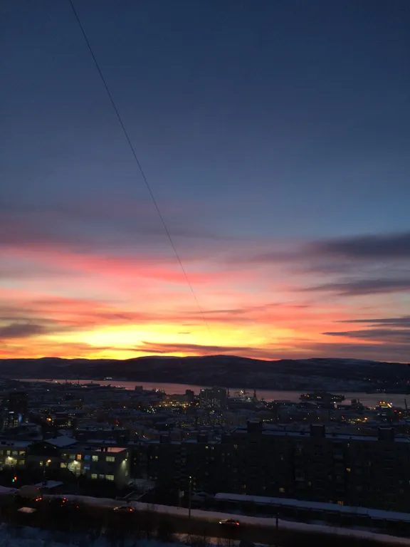 Квартира с потрясающим панорамным видом на город Мурманск