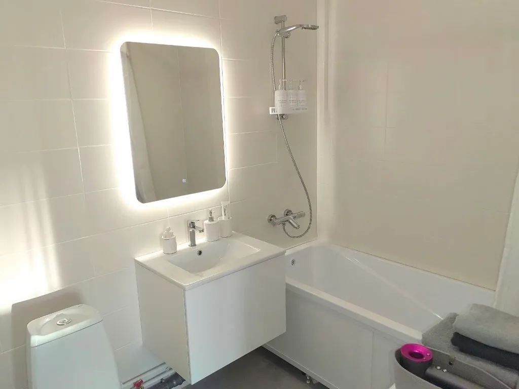 Современная красивая 1-комнатная квартира